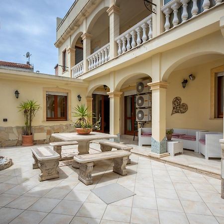 クアルトゥ・サンテーレナLa Casa Di Toninaアパートメント エクステリア 写真